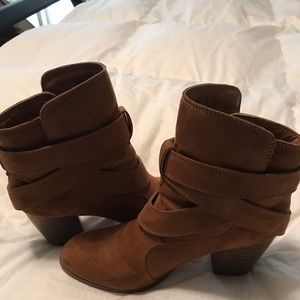 American Eagle Booties